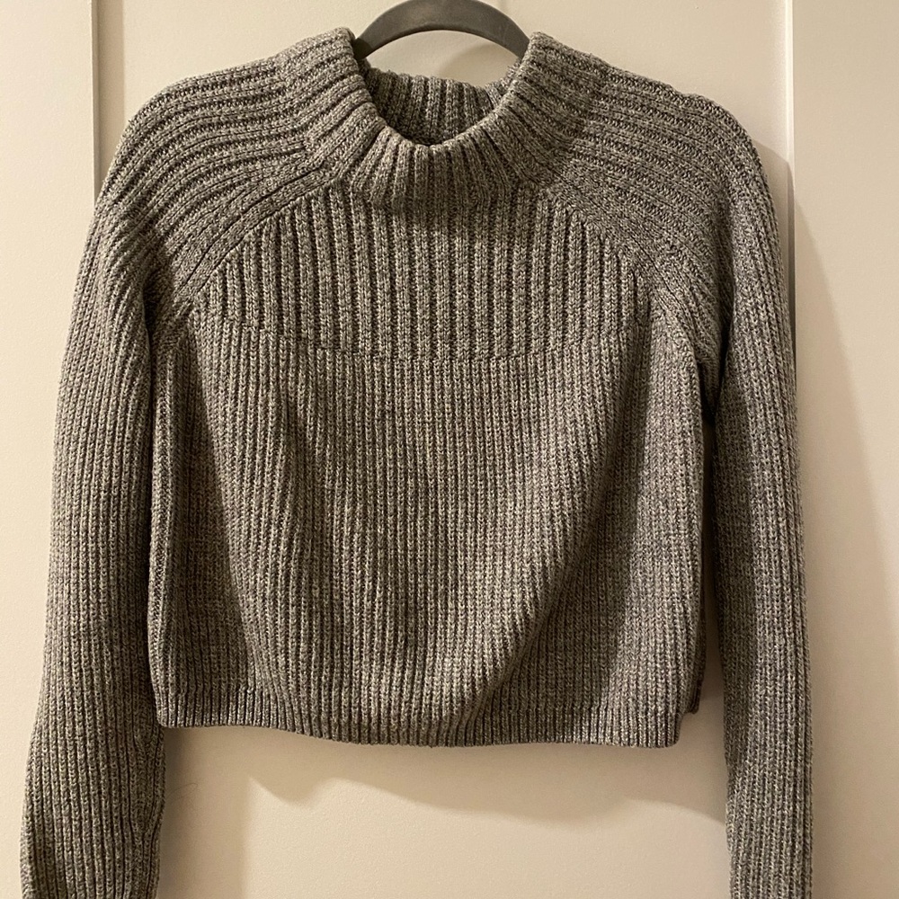 Banana Republic mockneck cropped sweater